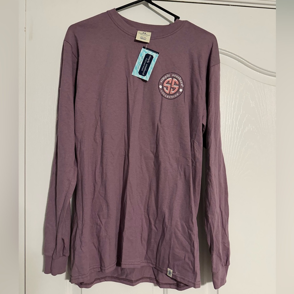 Simply Southern Purple Tee w/Logo, NEW w/tags. Size Medium.
